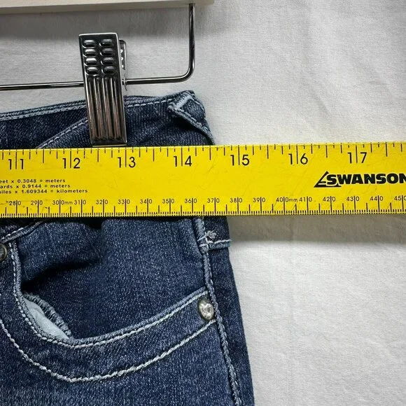 True Religion Jeans Womens Straight Leg Size 29 Stone Wash Embroidered Pockets - Picture 6 of 8